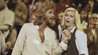 Barry Gibb & Olivia Newton-John - Face To Face - Remastered 2021