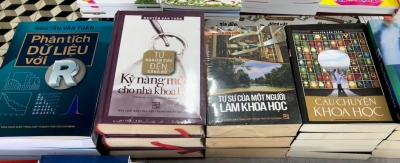 Con đường sách Sài Gòn và câu chuyện đốt sách