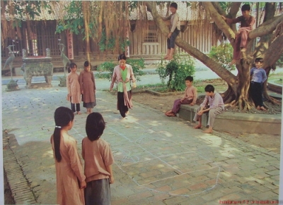 Hương sắc Việt Nam: Ta của ngày xưa, đâu rồi nụ cười nắc nẻ lúc đánh đáo nhảy dây?