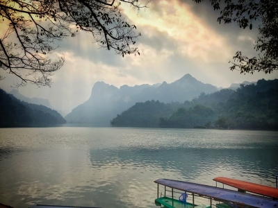 Hành trình Xuyên Việt 7a (Hồ Ba Bể) - NAM MAI