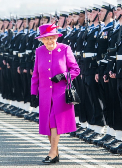Nữ hoàng Anh Elizabeth II là biểu tượng thời trang?